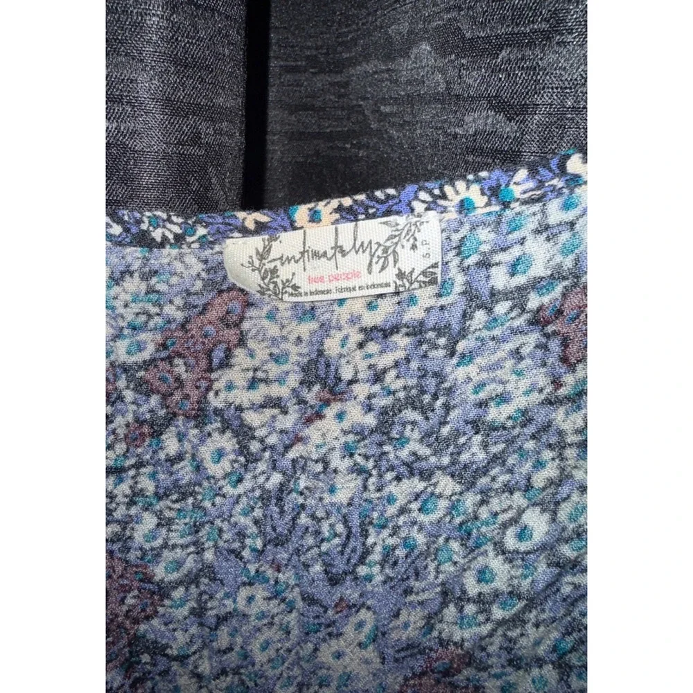 Free People Women's 2 Piece Bundle Long Sleeve Knit Top + Floral tank top small